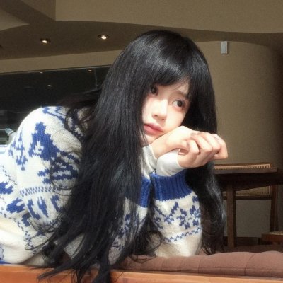 异国人们 在线观看封面